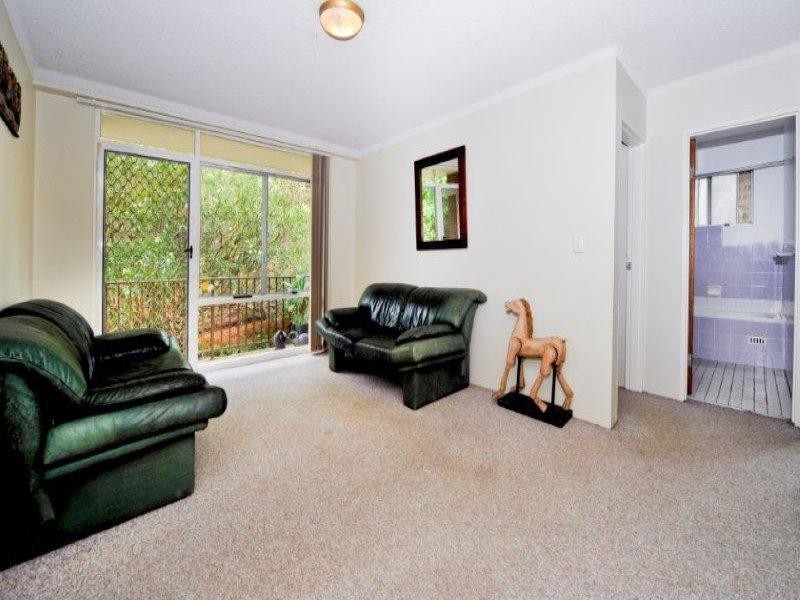 16/76 Lenthall Street, Kensington NSW 2033