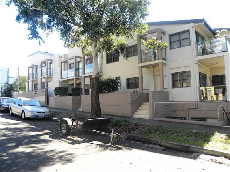 10/2-8 Tilford Street, Zetland NSW 2017