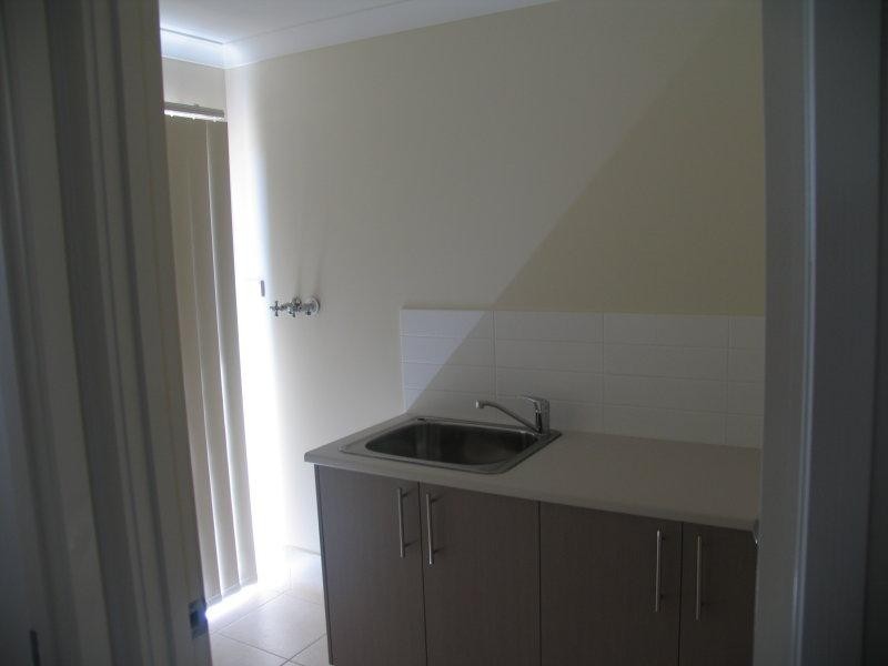 10 Cottonwood Court, Springfield Lakes QLD 4300