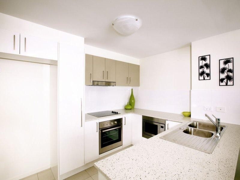 36 Castello Circuit, Varsity Lakes QLD 4227