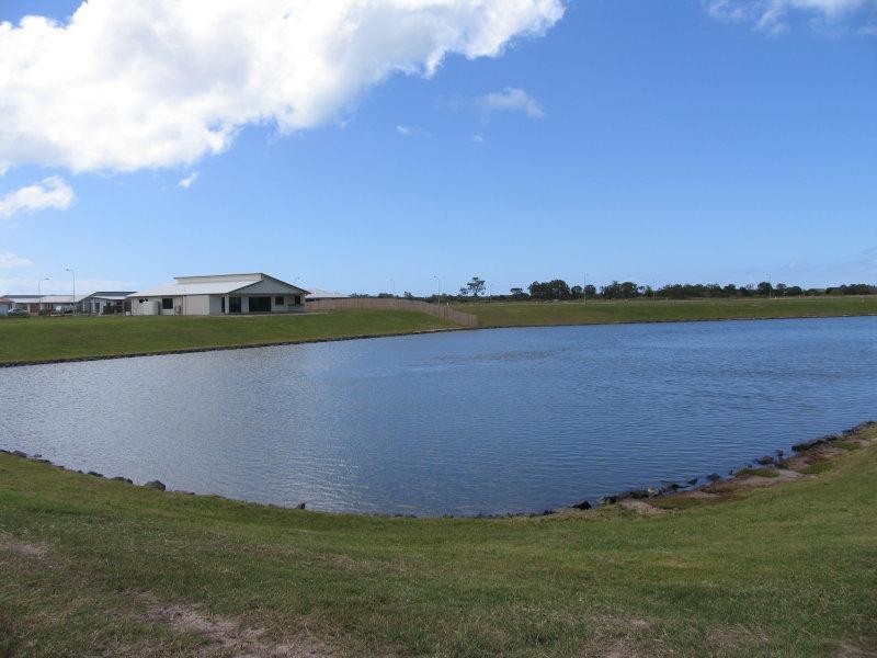 9 Bounty Circuit, Eli Waters QLD 4655