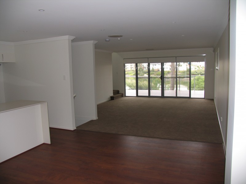 Varsity Lakes QLD 4227