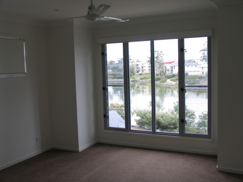 Varsity Lakes QLD 4227