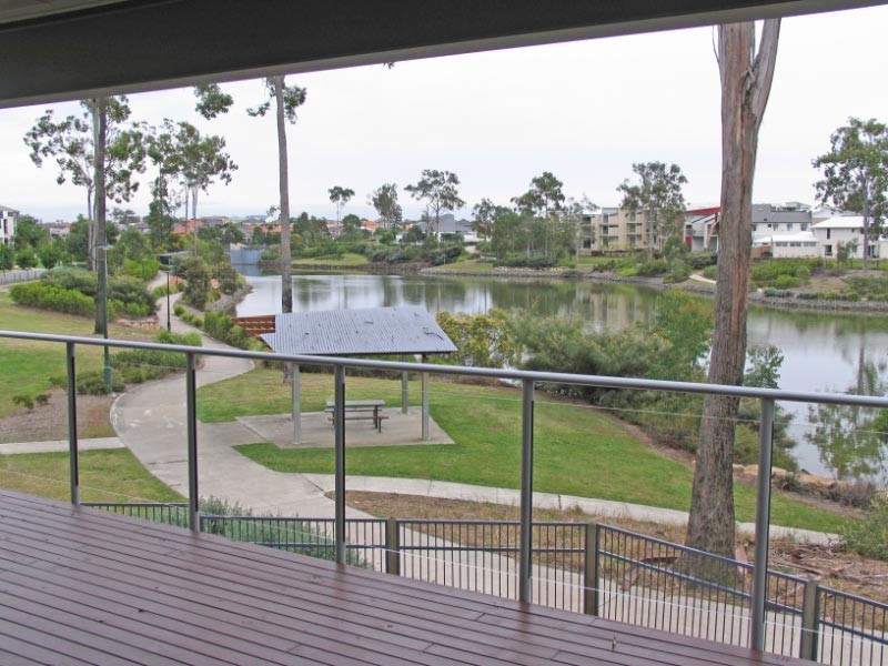 Varsity Lakes QLD 4227