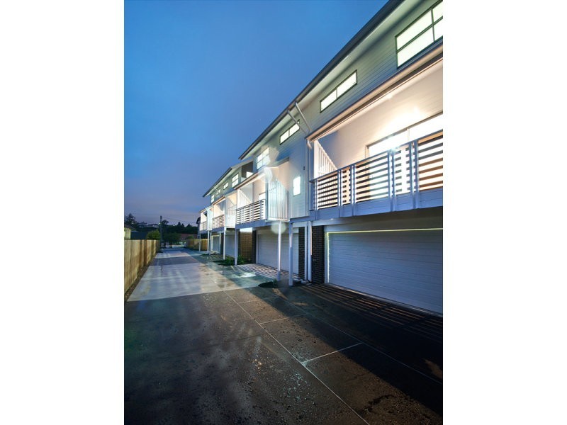 80 Plimsoll Street, Greenslopes QLD 4120