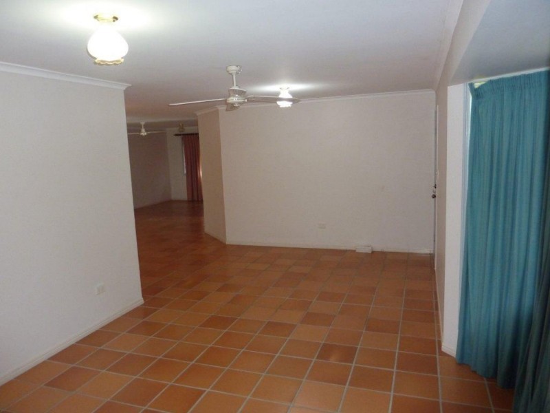 5 Leonard Court, Maryborough QLD 4650