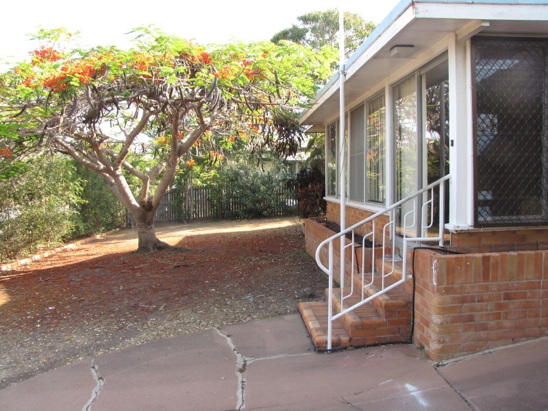 116 Esplanade, Point Vernon QLD 4655