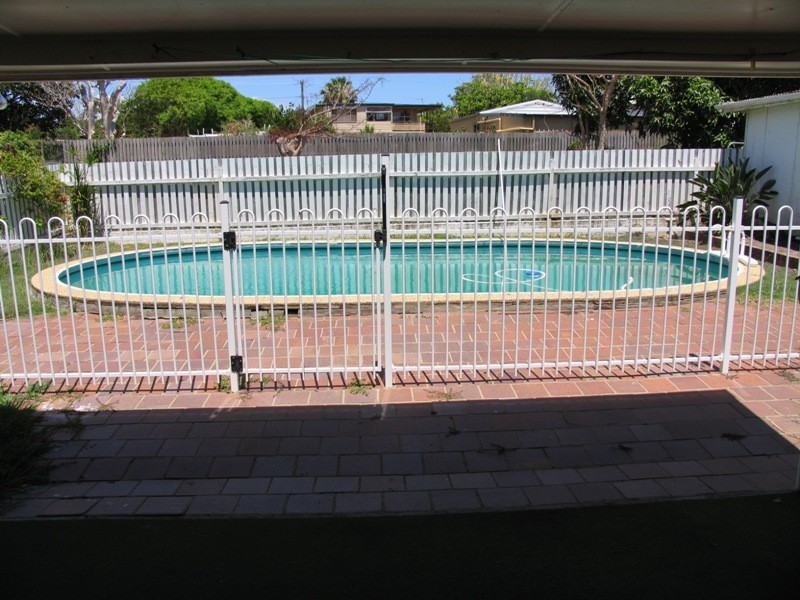 116 Esplanade, Point Vernon QLD 4655