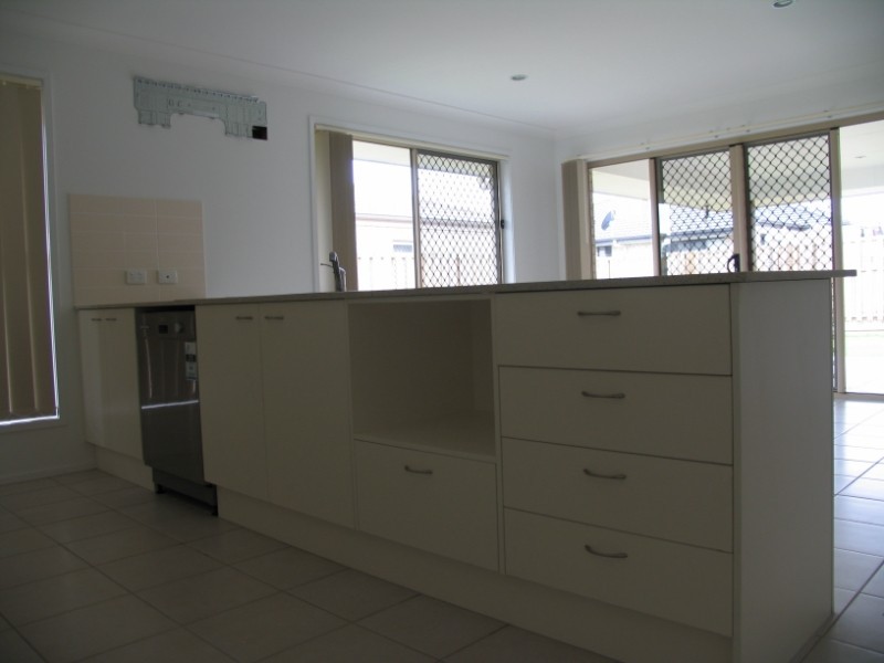 46 Peacherine Circuit, Bellmere QLD 4510