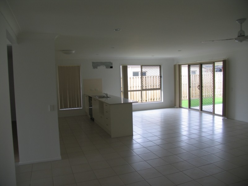 46 Peacherine Circuit, Bellmere QLD 4510