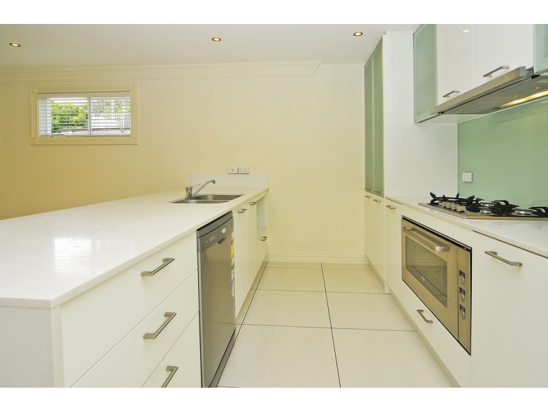 17 Clara Street, Corinda QLD 4075