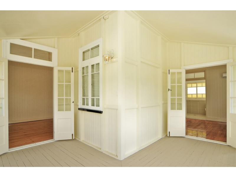 17 Clara Street, Corinda QLD 4075