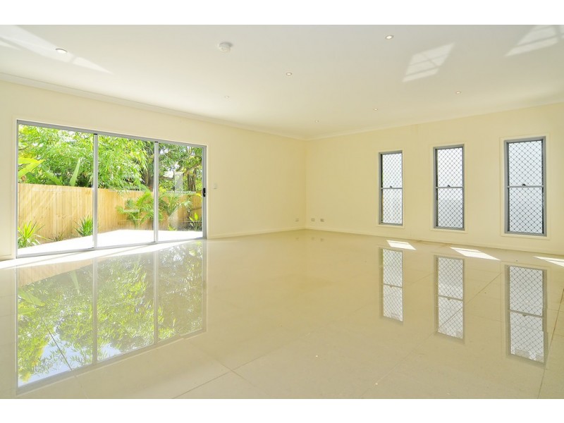 17b Clara Street, Corinda QLD 4075