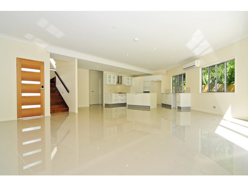 17b Clara Street, Corinda QLD 4075