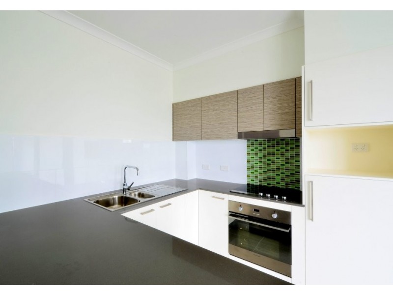 28 Carl Street, Woolloongabba QLD 4102