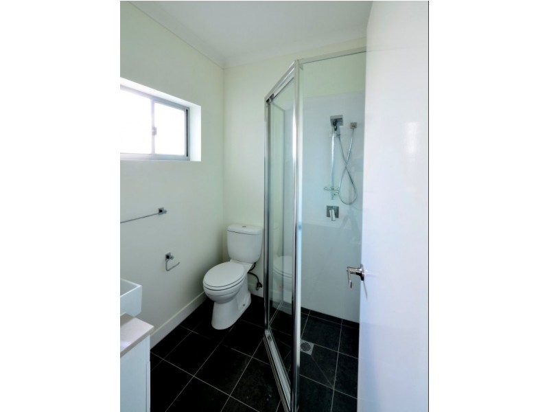 28 Carl Street, Woolloongabba QLD 4102