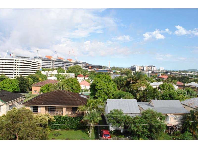 28 Carl Street, Woolloongabba QLD 4102