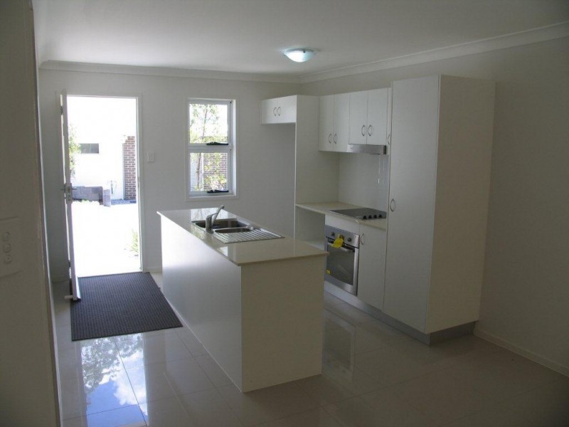 4/10 Veronica Court, Kallangur QLD 4503