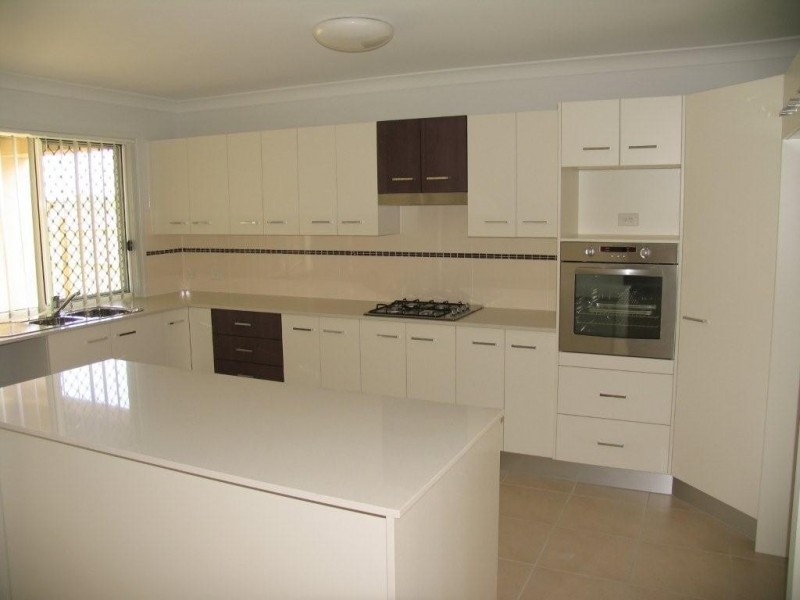 14 Captain Cook Street, Urraween QLD 4655