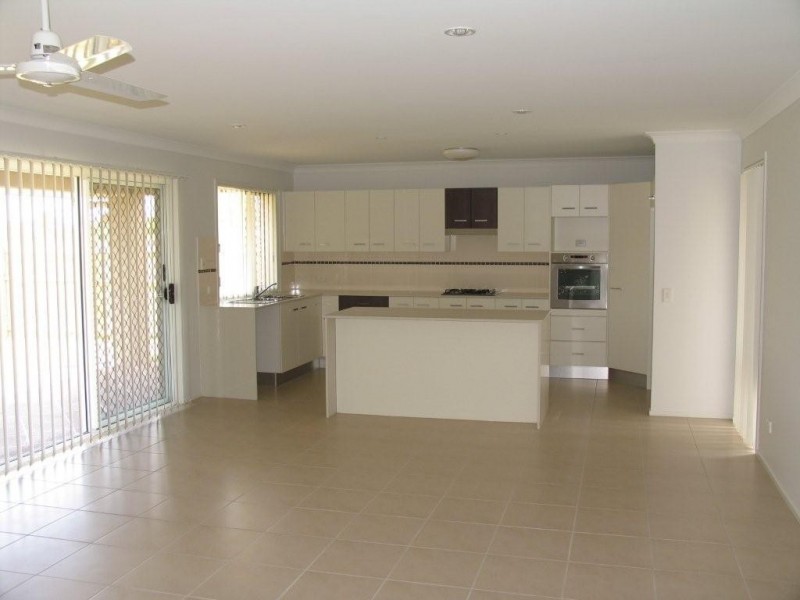14 Captain Cook Street, Urraween QLD 4655