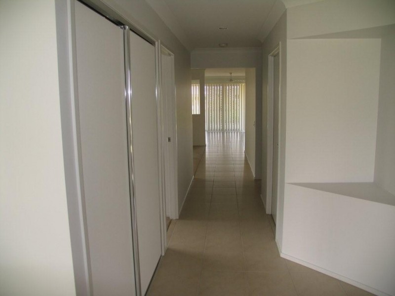 14 Captain Cook Street, Urraween QLD 4655