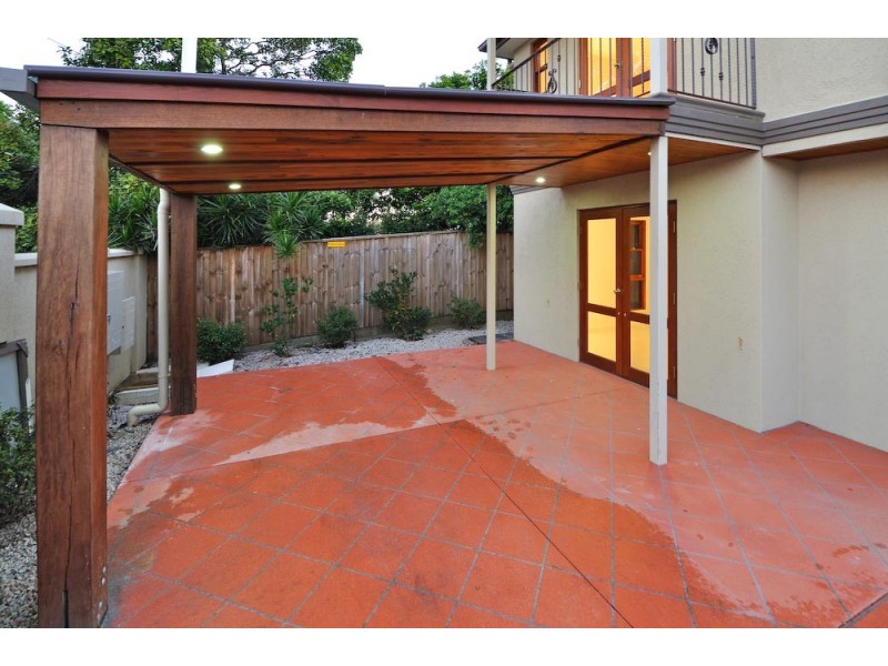 2/11 Wallace Street, Moorooka QLD 4105