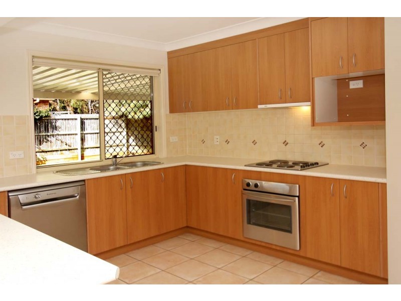 25 Hilliards Park Drive, Wellington Point QLD 4160