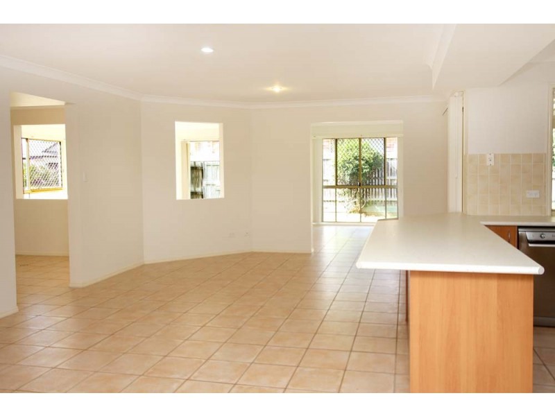 25 Hilliards Park Drive, Wellington Point QLD 4160