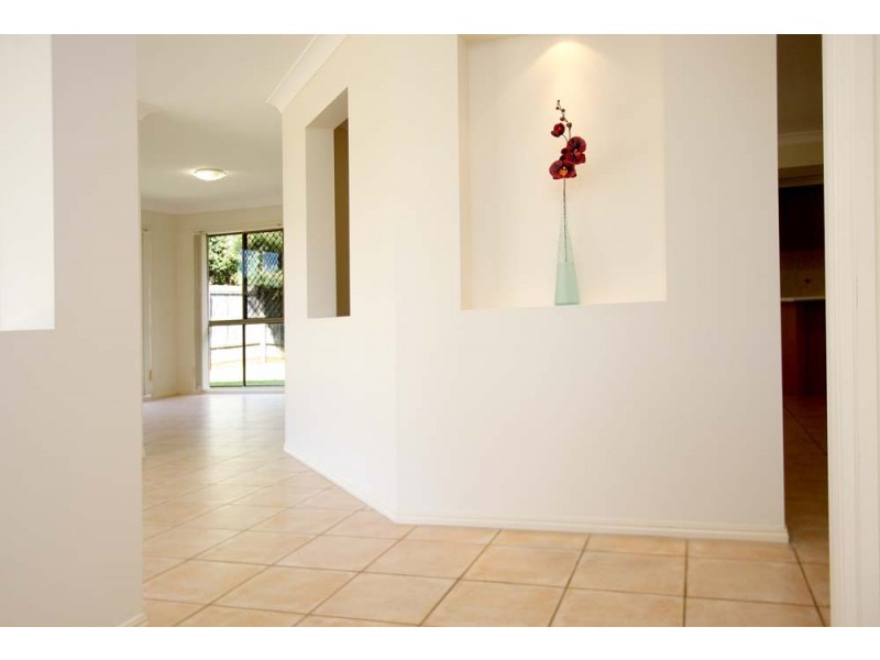 25 Hilliards Park Drive, Wellington Point QLD 4160