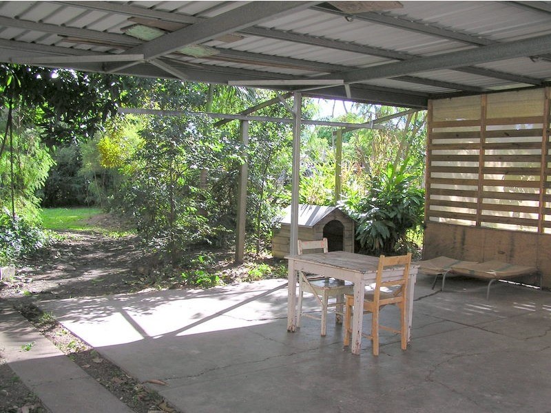 25 Carl Street, Woolloongabba QLD 4102