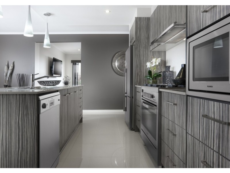 548 Dandenong Avenue, Redbank Plains QLD 4301