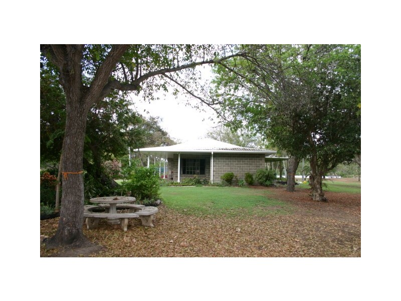 41 Hillview Road, Bowen QLD 4805