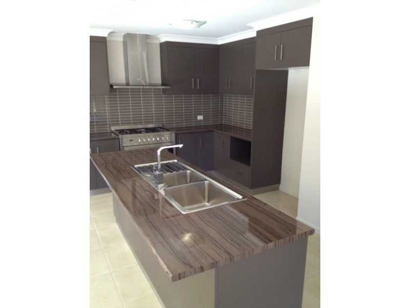 23 Pavilion Drive, Stanthorpe QLD 4380