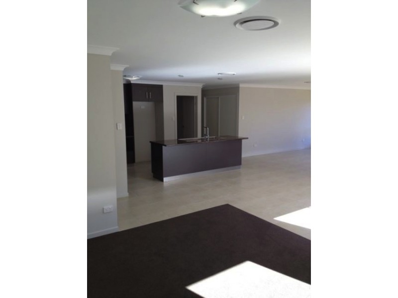 23 Pavilion Drive, Stanthorpe QLD 4380