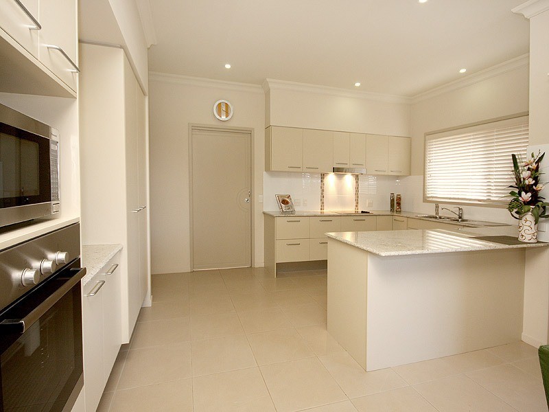 2/37 Station Street, Wellington Point QLD 4160