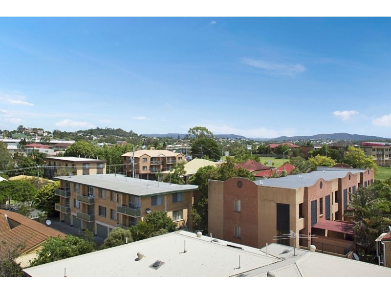 15 Norman Street, Wooloowin QLD 4030