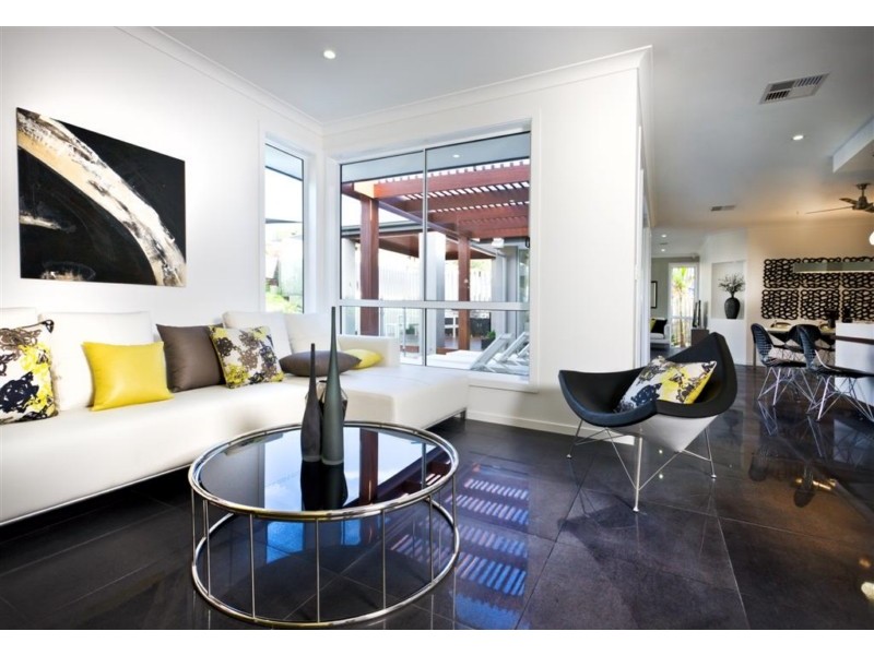 10 Dunraven Drive, Pimpama QLD 4209