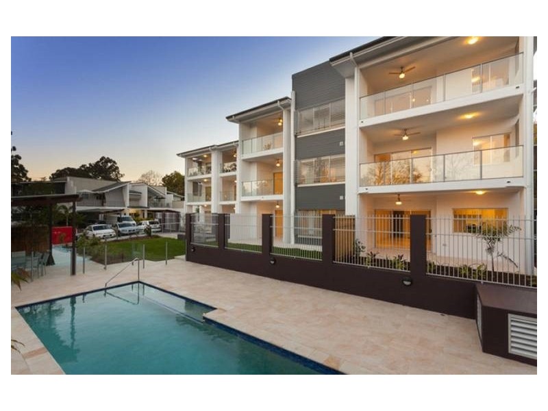 17 Marshall Lane, Kenmore QLD 4069