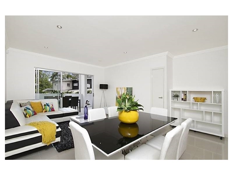 17 Marshall Lane, Kenmore QLD 4069