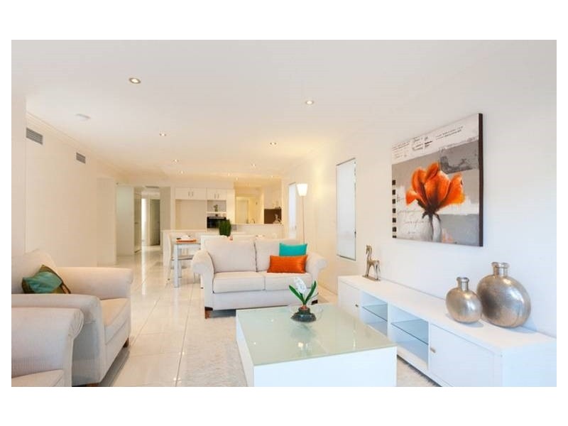 17 Marshall Lane, Kenmore QLD 4069