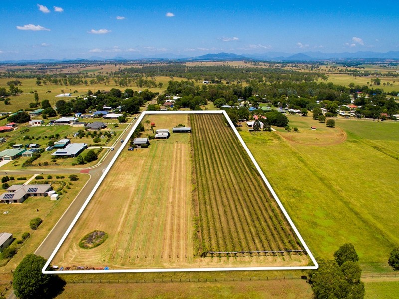 38 North Street, Harrisville QLD 4307