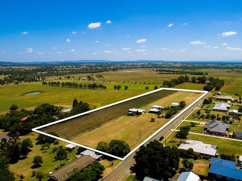 38 North Street, Harrisville QLD 4307