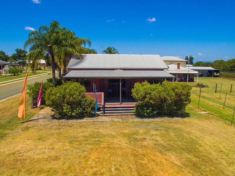 38 North Street, Harrisville QLD 4307