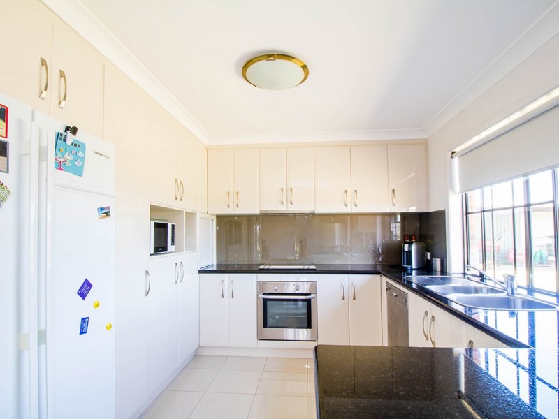 38 North Street, Harrisville QLD 4307