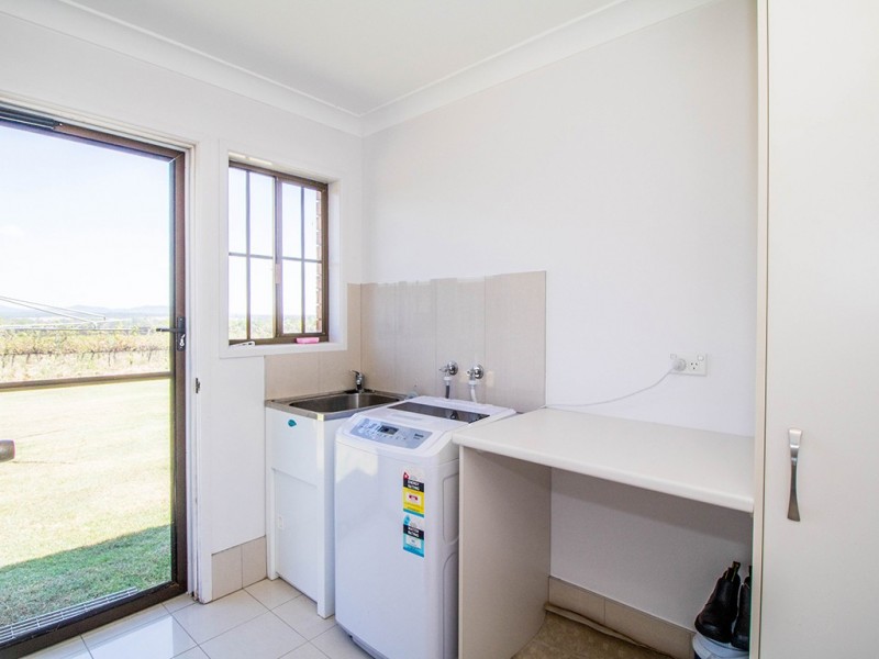 38 North Street, Harrisville QLD 4307