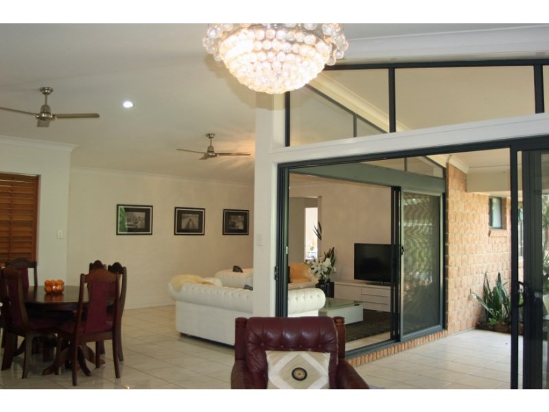 110 Campbell Drive, Kooralbyn QLD 4285