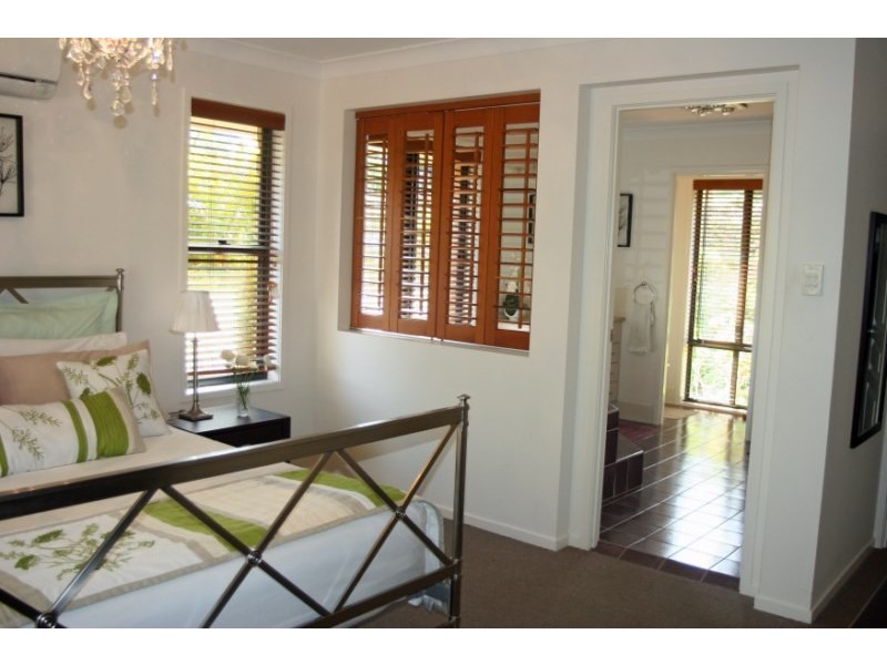 110 Campbell Drive, Kooralbyn QLD 4285