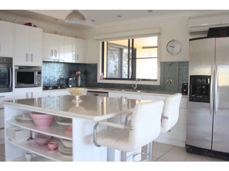 53 White Place, Kooralbyn QLD 4285