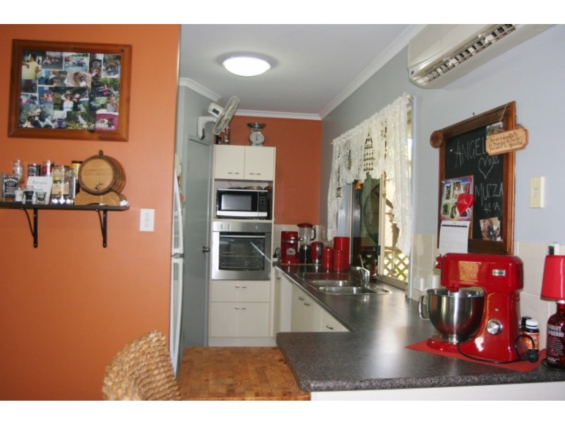 110 Scarvell Place, Kooralbyn QLD 4285