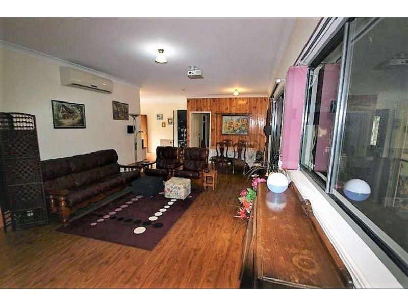 63 Scarvell Place, Kooralbyn QLD 4285